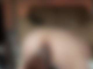 Live cam show with Th3qu33n0fbigg3st - Big Nipples on madthumbs