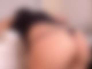 Live cam show with Megan-B - Teen (18+) on MyBangCams
