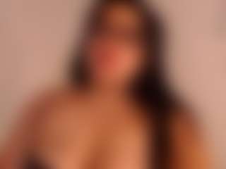 Live cam show with Megan-B - Middle Aged on Fit Hotties