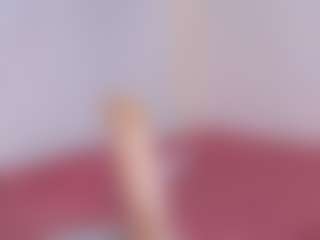 Megan-B MILF-webcamperformer live