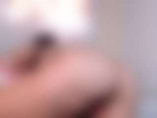 Live cam show with Megan-B - Striptease MILF on Mixed Magazine Live