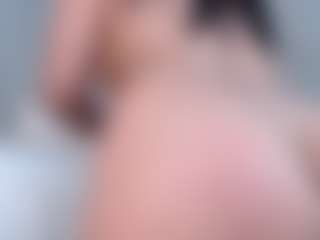 Live cam show with Megan-B - BBW Teen (18+) on AdultVida.com