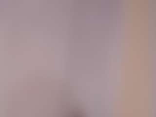 Megan-B MILF webcam performer live streaming