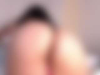 Megan-B MILF webcam performer live streaming