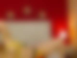 Live cam show with Mia-coluccii - Tittyfuck on Stripli.com