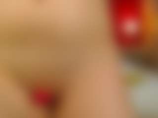 Live cam show with Mia-coluccii - Big Tits on Milf Play