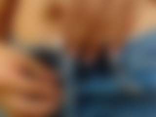 Mia-coluccii's Live Sex Cam Show