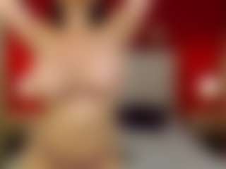 Mia-coluccii's Live Sex Cam Show