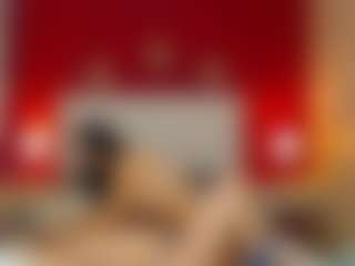 Live cam show with Mia-coluccii - Spank on AdultVida.com