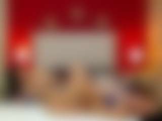 Live cam show with Mia-coluccii - HD on Camsoda
