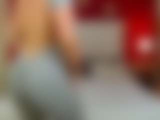 Live cam show with Mia-coluccii - Spank on Gym Cam Girls