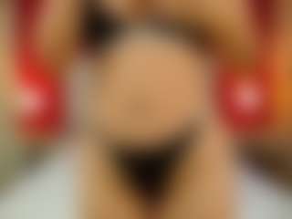 Live cam show with Mia-coluccii - Facial on Hubzter Live