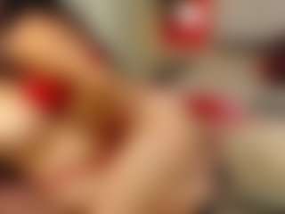 Live cam show with Mia-coluccii - Dp on Chatstar