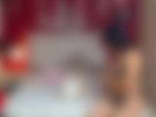 Live cam show with Mia-coluccii - Dp on Mixed Magazine Live