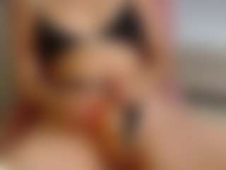 Live cam show with Mia-coluccii - Tease on Camsoda Late Night