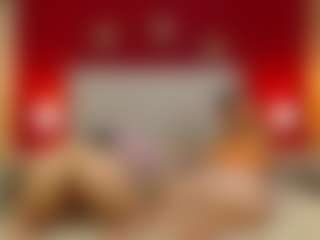 Live cam show with Mia-coluccii - Toys on Gym Cam Girls