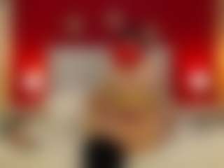 Live cam show with Mia-coluccii - Spank on madthumbs