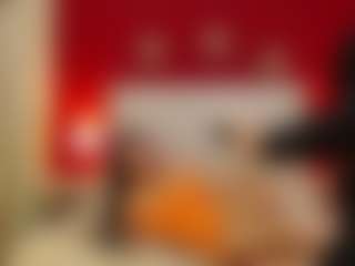 Live cam show with Mia-coluccii - Tease on fapnchat