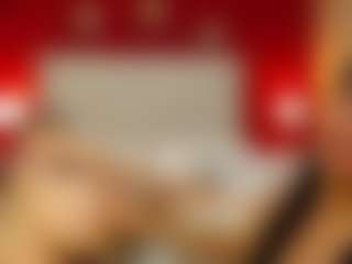 Live cam show with Mia-coluccii - Sex on Camsoda