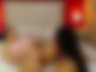 Live cam show with Mia-coluccii - Bedroom on Camsoda