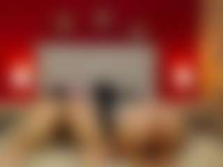 Live cam show with Mia-coluccii - Toys on Camsoda