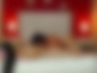 Live cam show with Mia-coluccii - Toys on x69.live