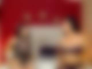 Live cam show with Mia-coluccii - Blowjob on Camsoda