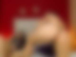 Live cam show with Mia-coluccii - Lovense on madthumbs