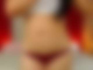 Live cam show with Mia-coluccii - Sex on StripNow