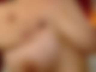 Live cam show with Mia-coluccii - Thick on milfzrlive.com