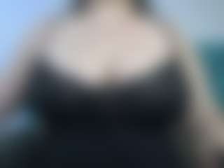 Live cam show with Mia SP - Thong on Dolls Live