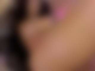 Live cam show with Jesscollen - Tease on Camsoda