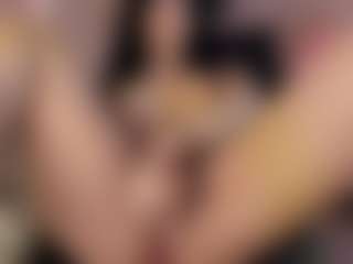Spettacolo in cam dal vivo con Jesscollen - Big Tits su Camsoda