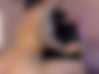 Live cam show with Jesscollen - Brown Eyes on Mixed Magazine Live