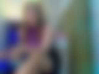 Live cam show with Rubi-multisquirt - Living Room on MyBangCams