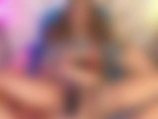 Live cam show with DAKOTAROSEE - Brown Eyes on Gym Cam Girls