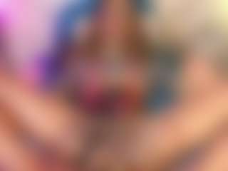 Live cam show with DAKOTAROSEE - Black Hair on Dare Cams
