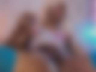 Live cam show with DAKOTAROSEE - Average on Cam Slut