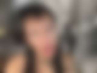 Madison Wood's Live Sex Cam Show