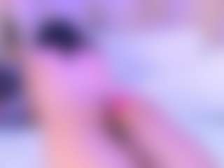 Live cam show with Madison Wood - Smoking on crypto-cams