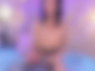Live cam show with Madison Wood - Smoking on hrnylive.com