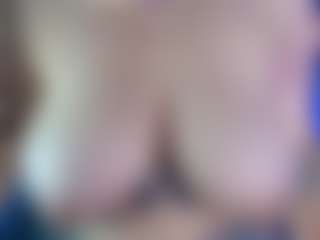 milley-rose's Live Sex Cam Show