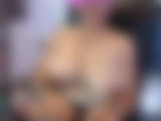 Live cam show with milley-rose - Wet on Latina Girls