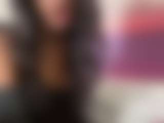 Live cam show with Rubi Vixxen - Ebony on live18s.com