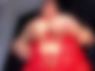 Live cam show with wendylara - Thick on milfzrlive.com