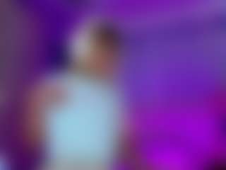 JuliaBulette's Live Sex Cam Show