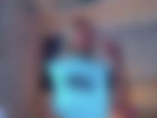 Live cam show with JuliaBulette - HD on TeamSkeetLive