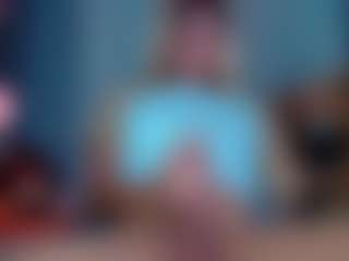 Live cam show with JuliaBulette - HD on CamClone