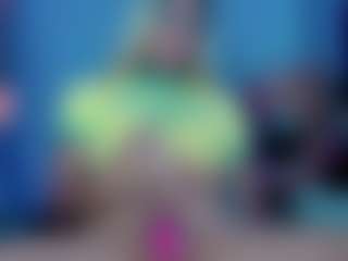 JuliaBulette's Live Sex Cam Show