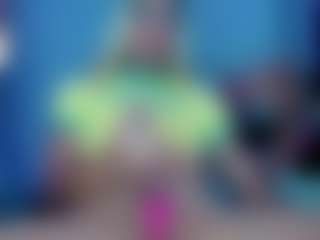 Cam Show en direct de JuliaBulette